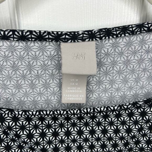 H&M Blouse Size Medium - Picture 2 of 8